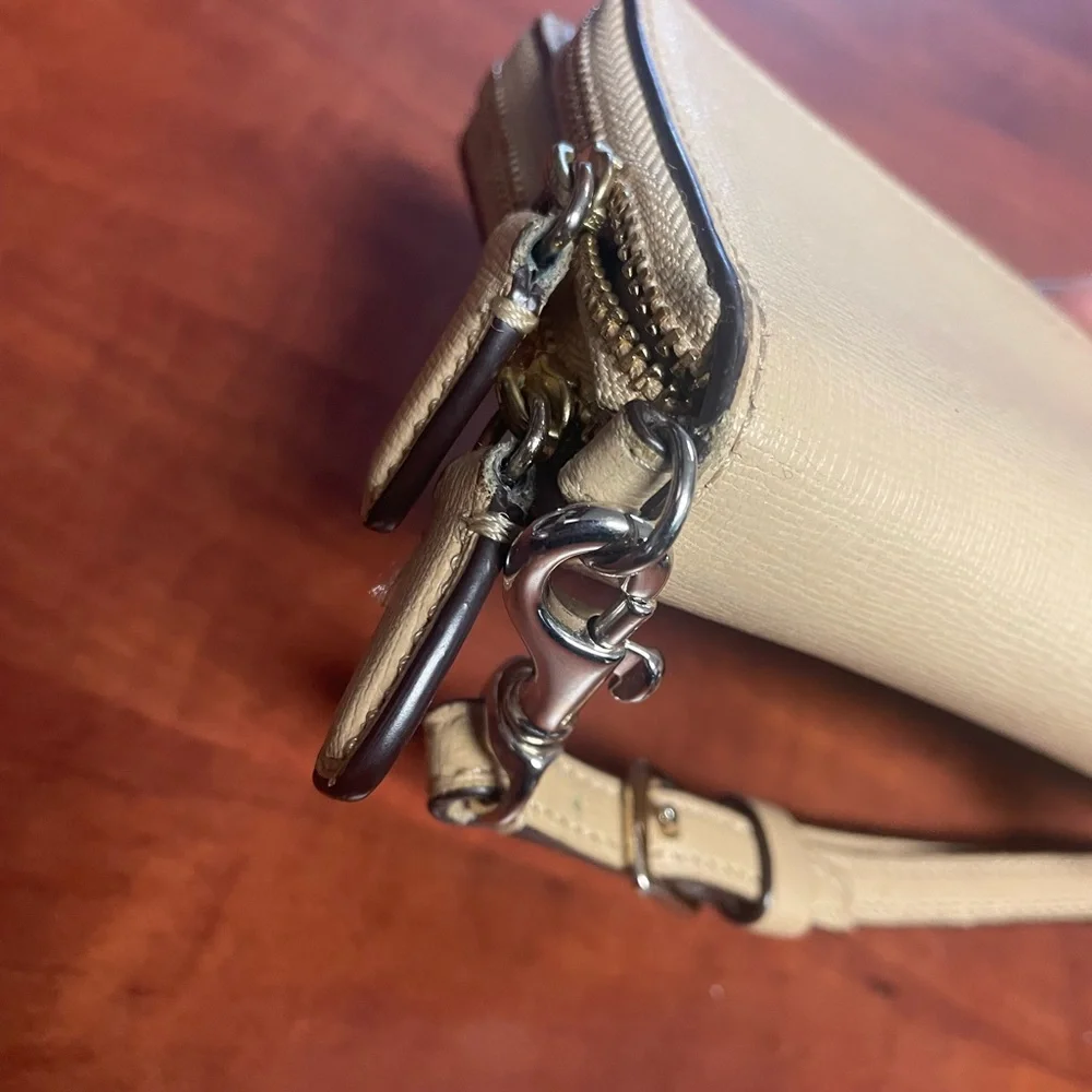 Coach Beige/Tan Zip Wallet Wristlet